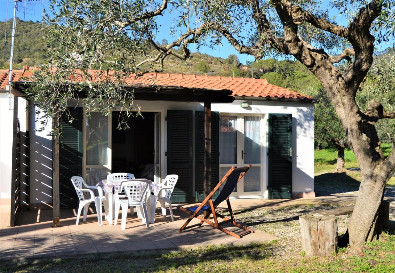 Aparthotel Il Poggio Marcuccio Lacona Exterior foto