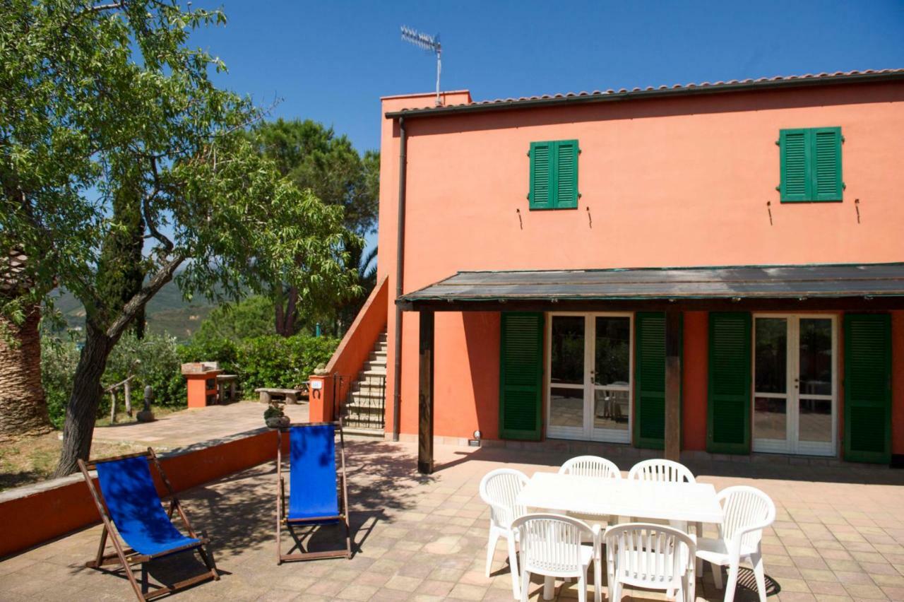 Aparthotel Il Poggio Marcuccio Lacona Exterior foto